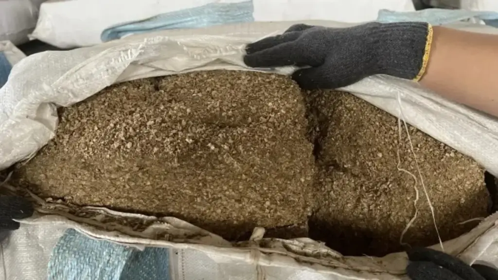 Harta Karun dari Kediri, Sulap Limbah Bonggol Jagung Tembus Pasar Jepang Olahan-Gilingan-Bonggol-Jagung