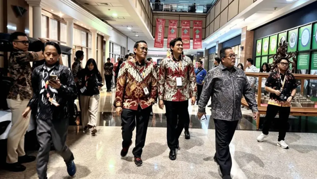 Bupati-Indramayu-Lucky-Hakim