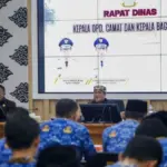 Bupati-Cirebon-Imron
