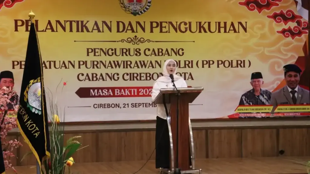 Wakil-Wali-Kota-Cirebon-Siti-Farida-Rosmawati