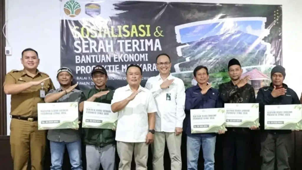 Bupati-Kuningan-Dian-Rachmat-Yanuar