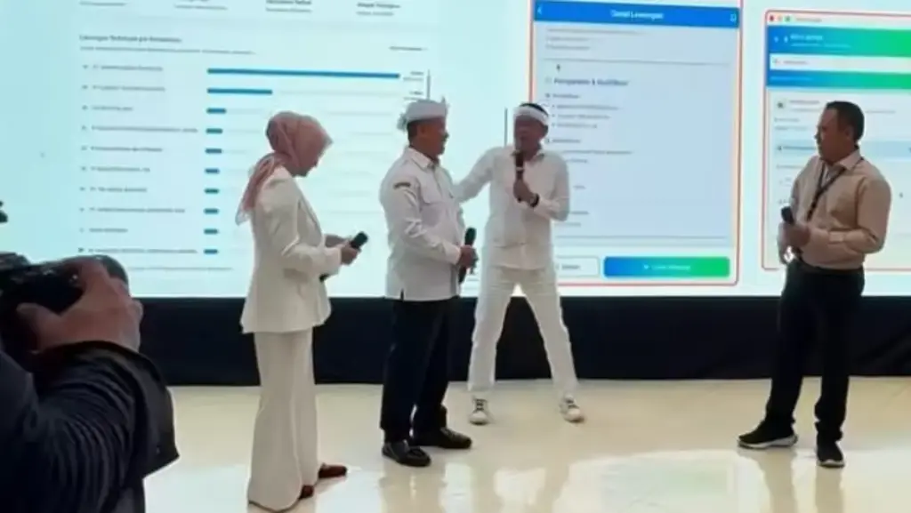 Gubernur-Jawa-Barat-Dedi-Mulyadi