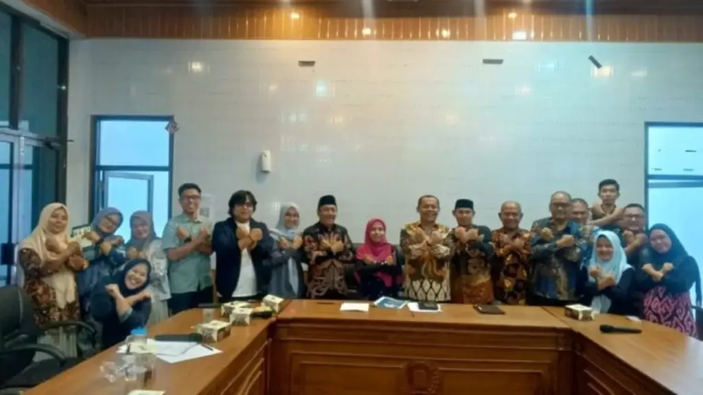 Lindungi 11 Ribu Buruh Migran, DPRD Cirebon Matangkan Aturan Baru