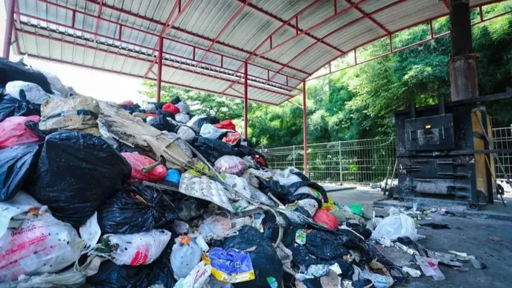 25.000 Mahasiswa Jabar Turun Gunung Tekan 1.000 Ton Sampah Harian